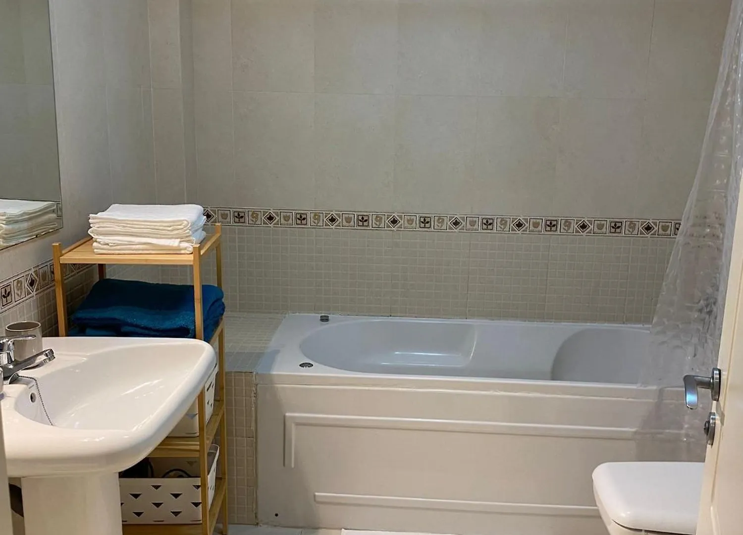 Playa Y Paz Apartment Benalmadena Spain